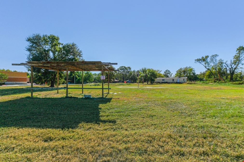 FOR SALE – ±1.1 AC DEVELOPMENT SITE | VETERANS MEMORIAL & MILROY LN