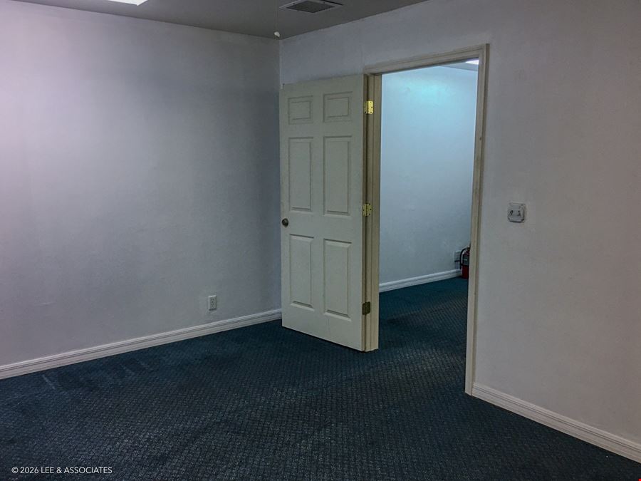 4566 NW 5th Blvd, Suite E