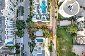452 NE 30th Street