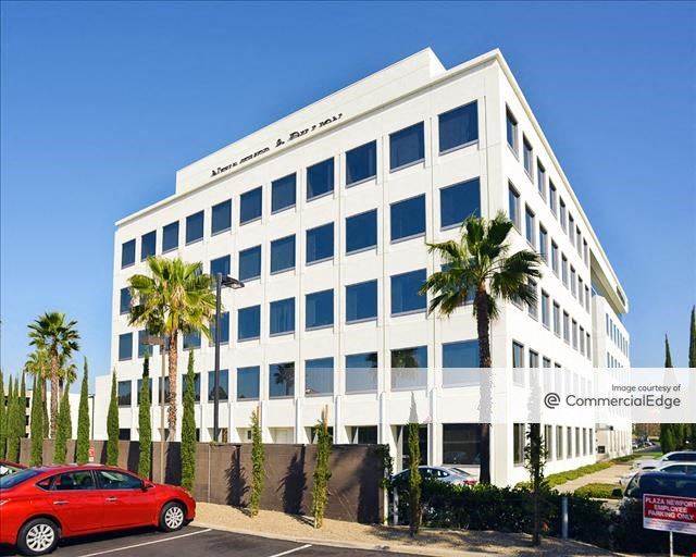 Newport Plaza