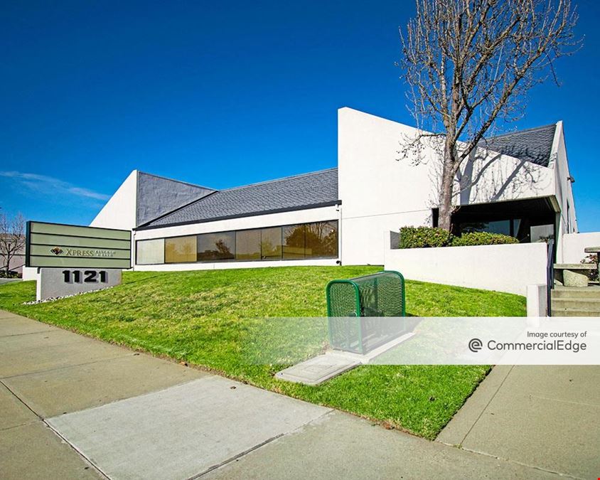 Bayside Business Center