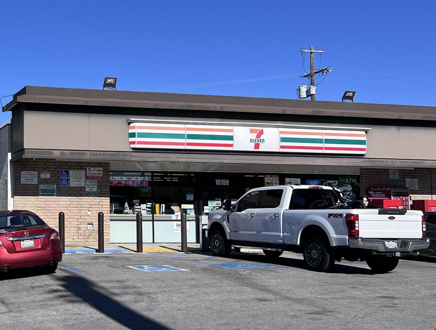 7-ELEVEN ANCHORED STRIP CENTER