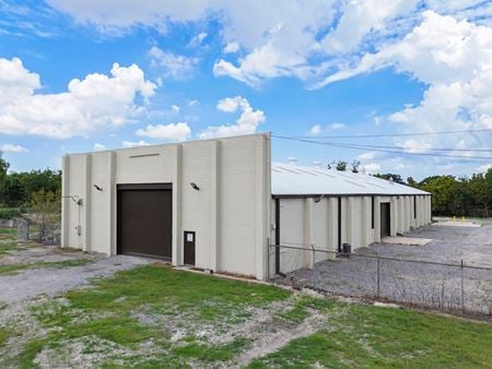 Preview of Industrial space for Rent at 2579 Lester St