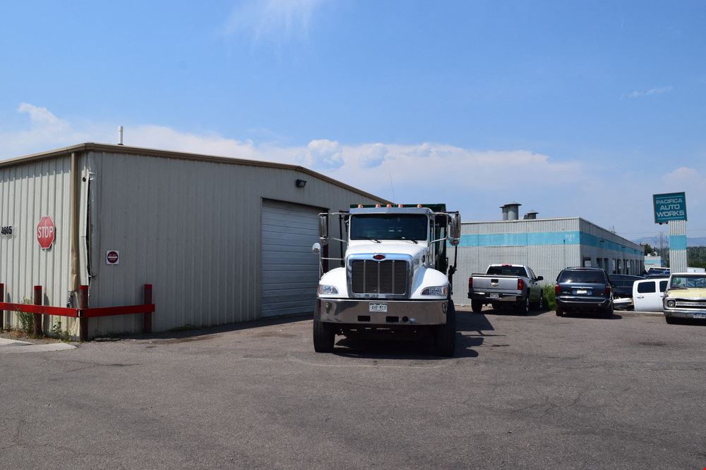 4,000 SF Automotive/Warehouse For Lease