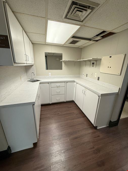 Medical/Office Suite For Lease