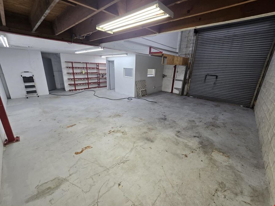 DOUBLE UNIT - Office/Warehouse/Industrial