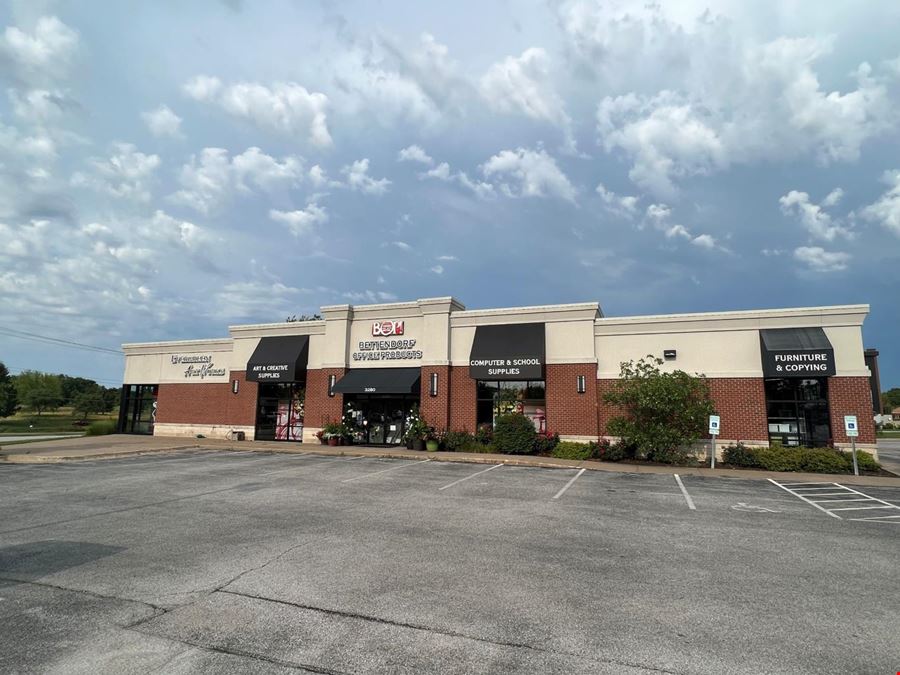 3280 Middle Rd, 2,400