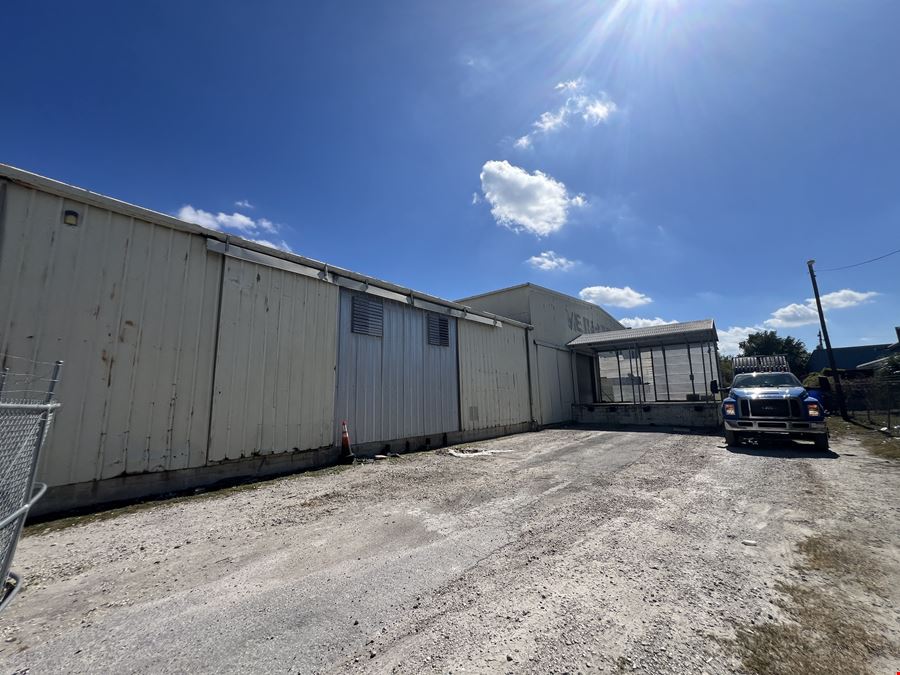 East Tampa M-Zoned Industrial Warehouse (Dock and Grade)