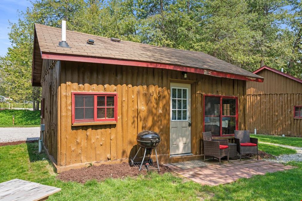 Reed's On The River - Cabin 3