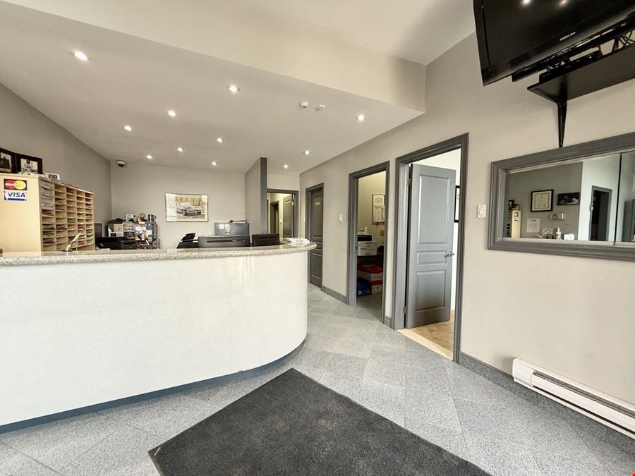 25 & 29 Milford Avenue North York, ON M6M 2Wl