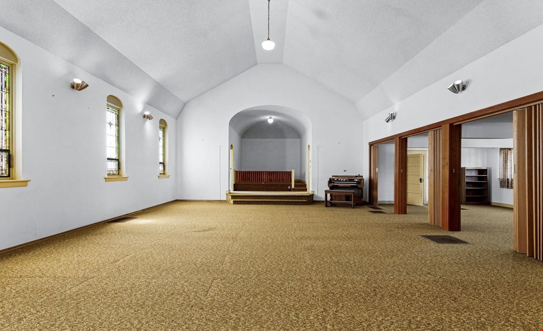 Versatile Church Building in Tieton, WA