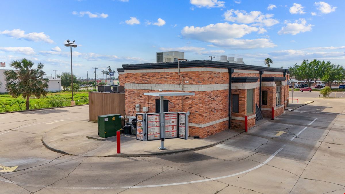 2105 W University Dr
