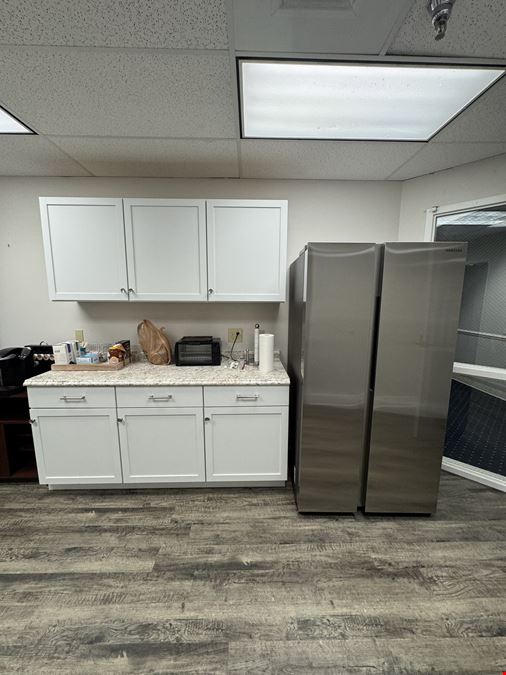 Quietwater Bldg 1 Suite 330