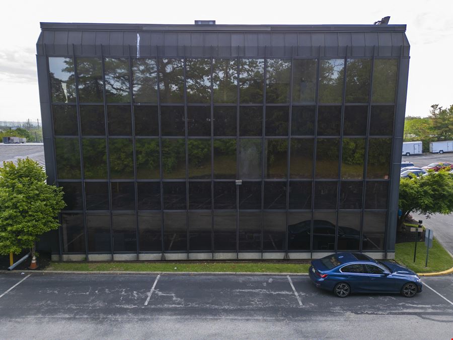 215 W Church Rd