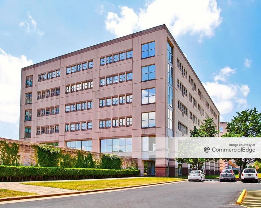 Broadmoor Austin - Building 4