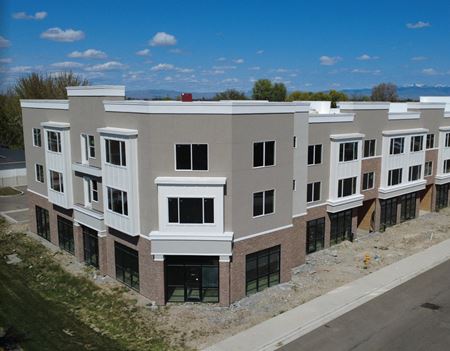 Preview of commercial space at 5960 E Big Sur Ln