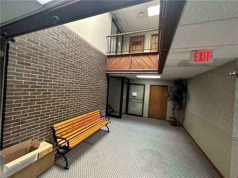 736 W Ingomar Rd