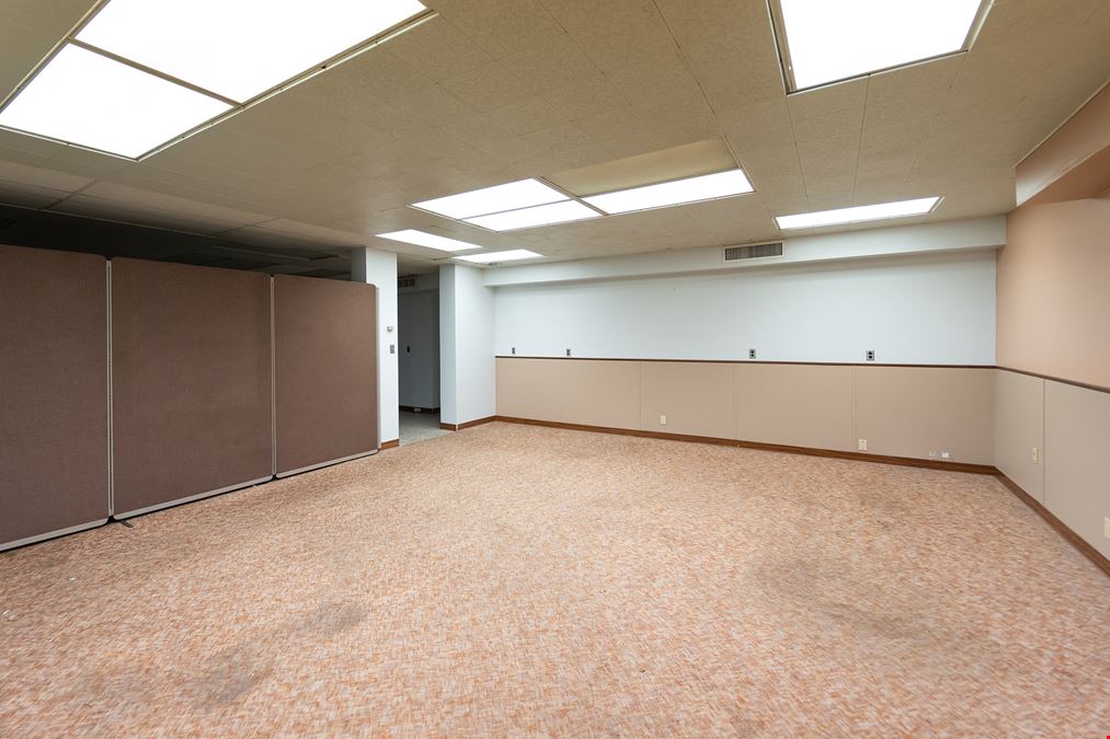 Versatile Flex Space with Office, Warehouse, and Storage
