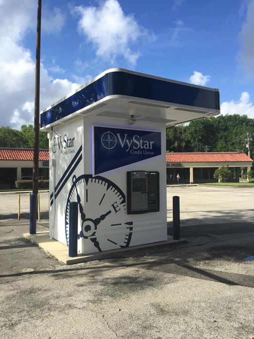 Wells Crossing Neighborhood Retail Center