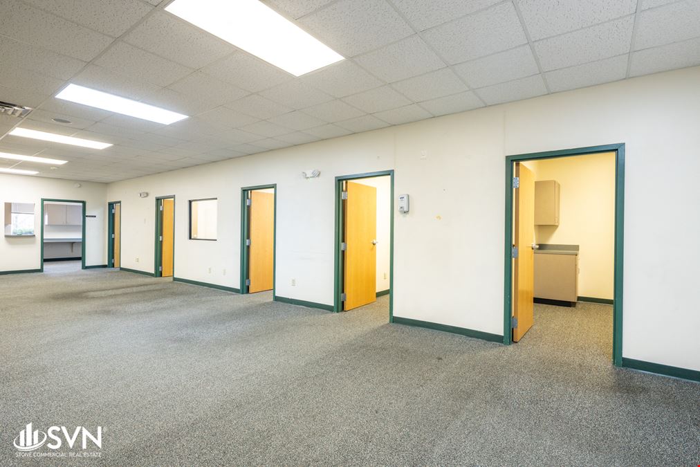 Mid Sized Office Suite - Richmond KY For Lease