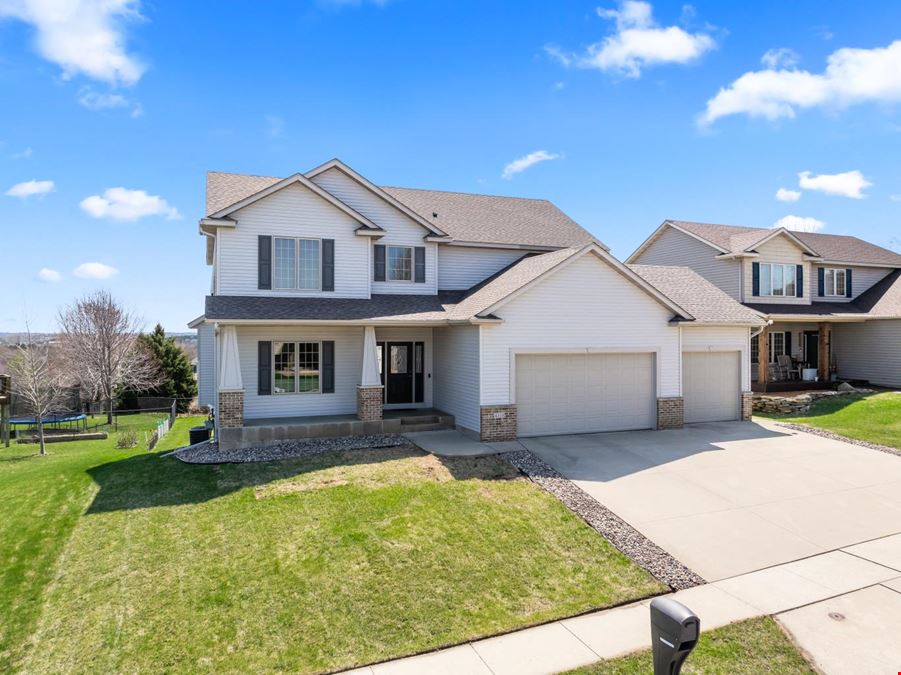 4318 Shetland Pl NW - Beautiful Home For Sale