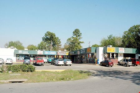 Preview of commercial space at 7433 Bissonnet