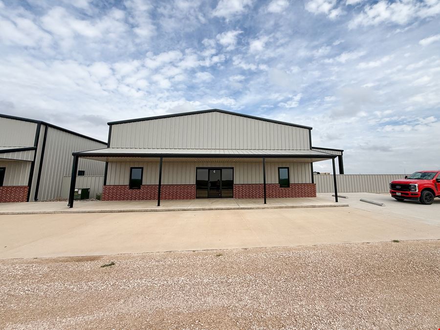 Hwy 84 & FM 1585 Flex Building