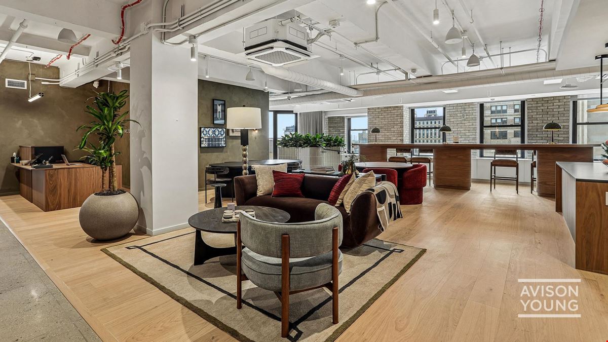386 Park Ave South