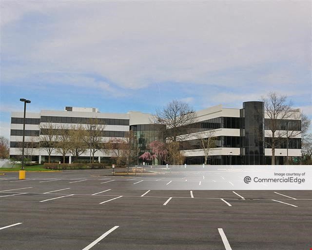 Laurel Corporate Center - 2000 & 4000 Midlantic Drive