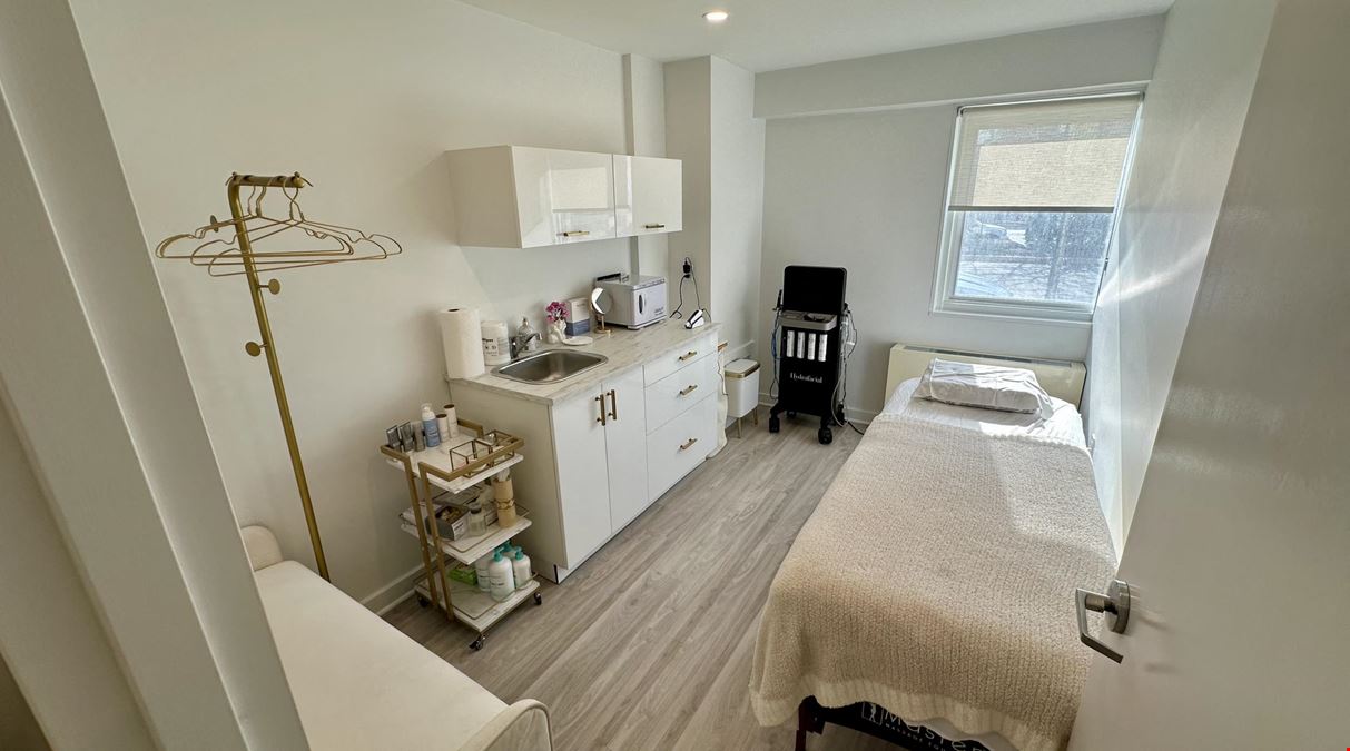 708 SF Office Condo Unit Offered at $299,999 in Fort Lee