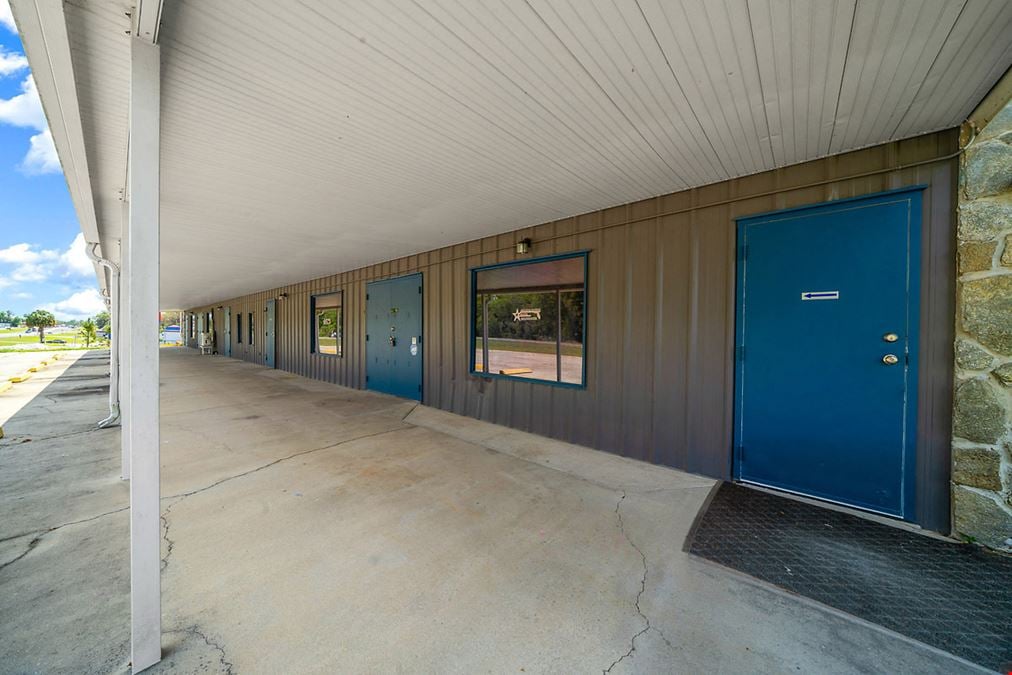 Versatile B5-Zoned Commercial Warehouse on Hwy 441