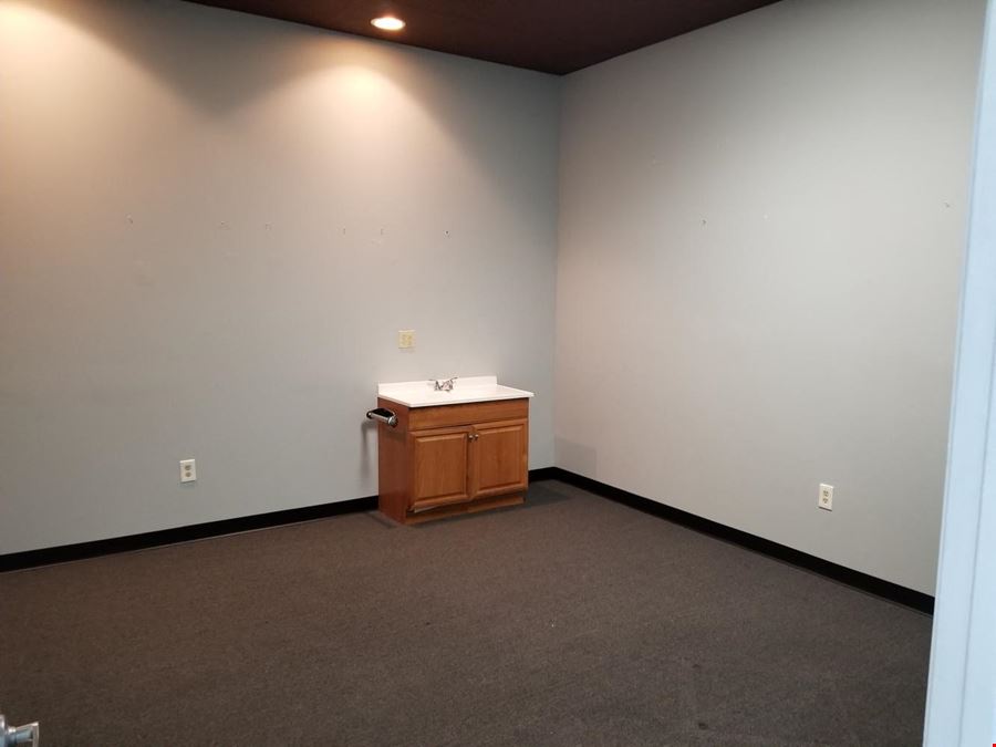 Divine Design Business Center
