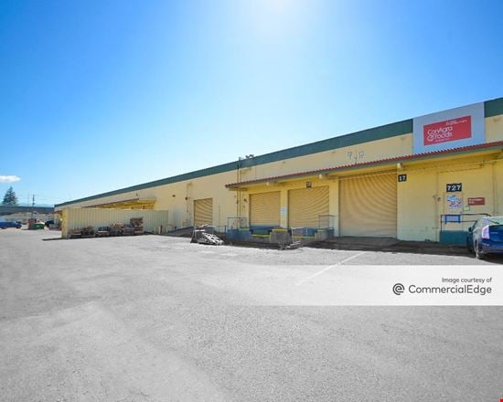 Preview of Industrial space for Rent at 727 Kennedy Street