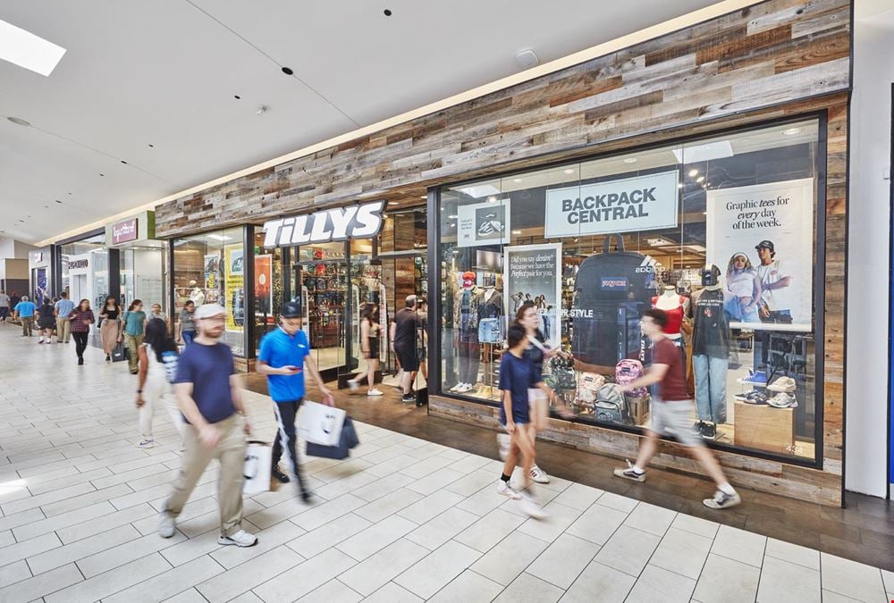 Los Cerritos Center