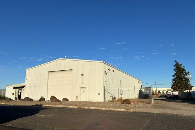 Preview of Industrial space for Rent at 320 N Lee St