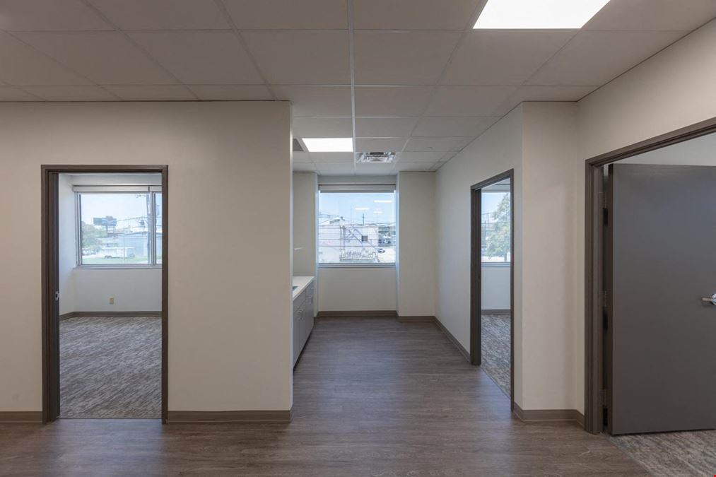 Oakwood Corporate Center I Gretna, LA