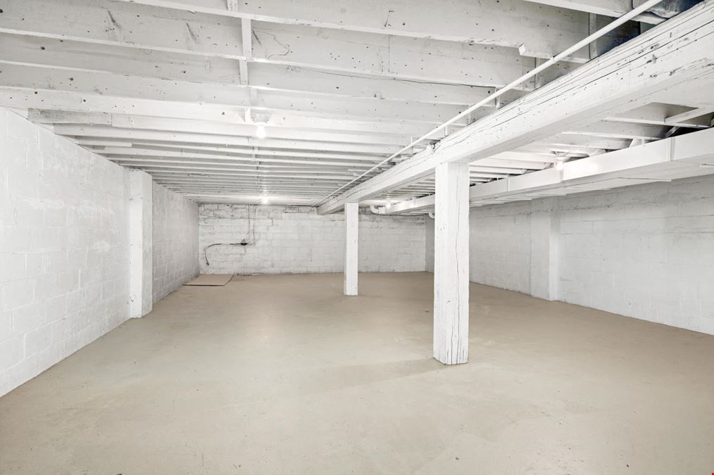 Solid Retail Location|113 W 7th Ave Floodwood, MN 55736