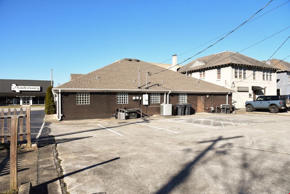 High-End Medical / Executive Office Building