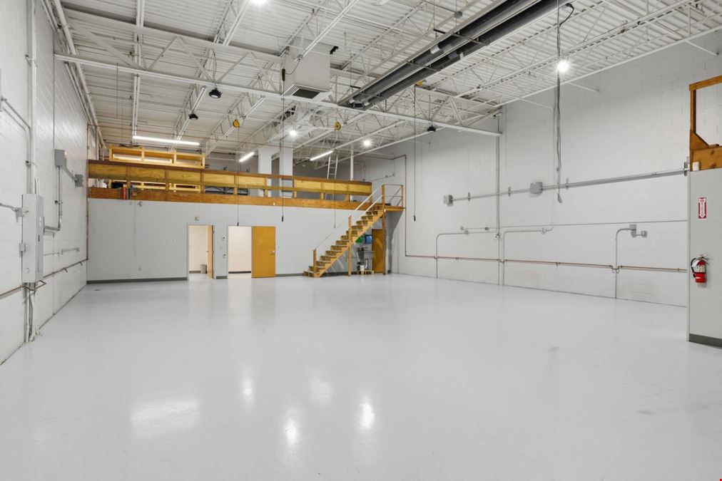 Industrial flex Space for Lease in Newburyport Seacoast Business Park