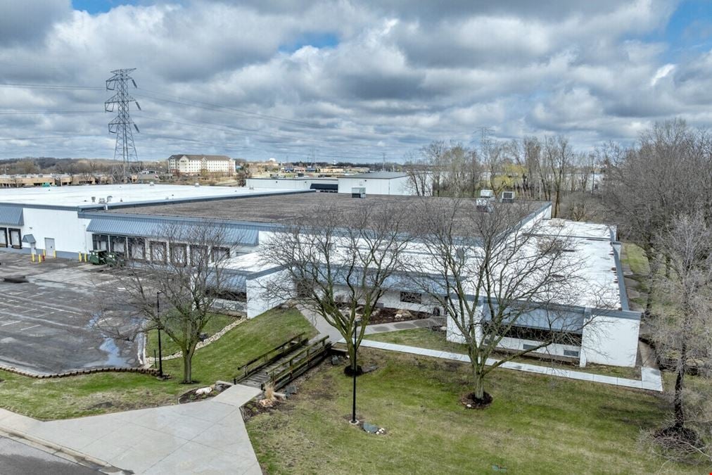 4440 Round Lake Rd W