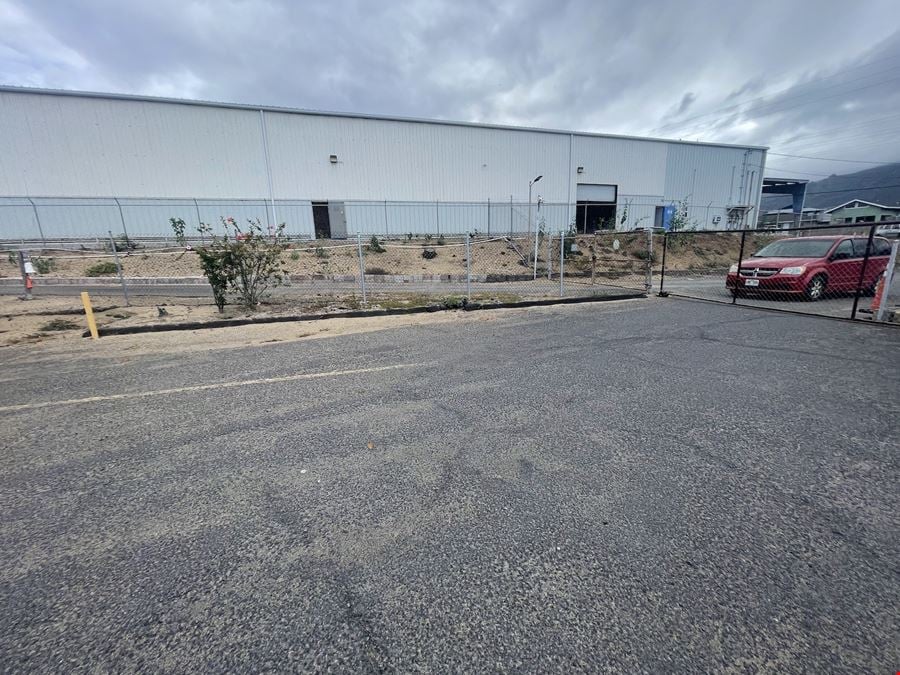 Small Office/Storage Flex in Kahului