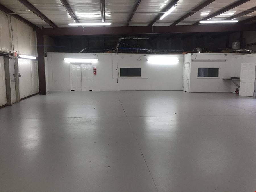 3,800 sq. ft. Office/Warehouse in Evans