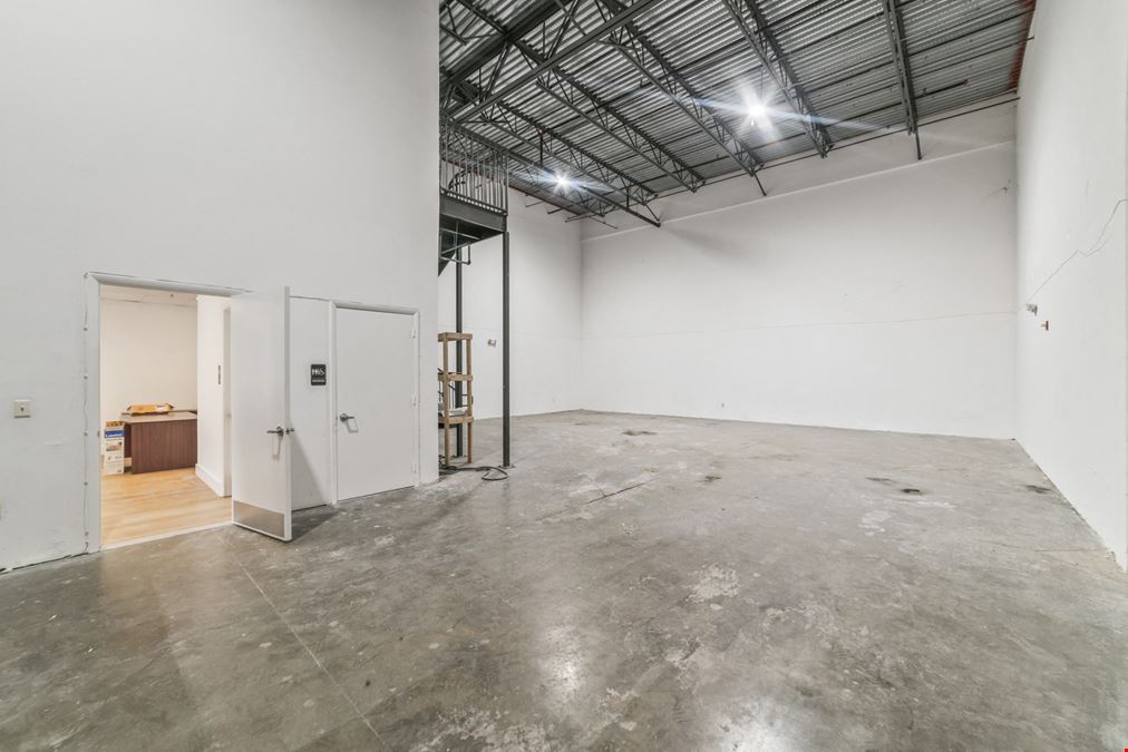Andrews Business Center Office/Warehouse