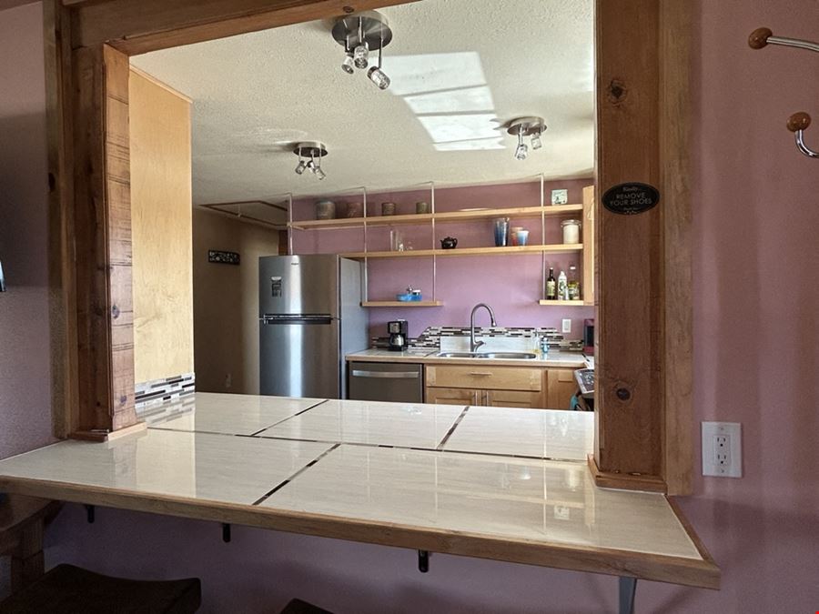 Turn-Key B&B, Restaurant, Retreat & Lodge Investment Opportunity