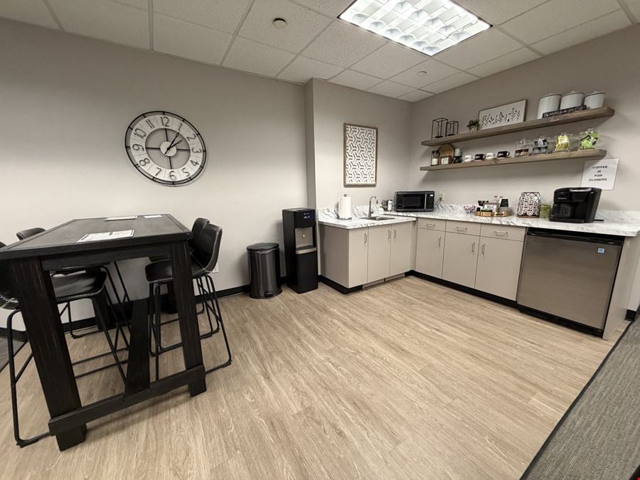 2809 S. Lynnhaven Road, Suite 170