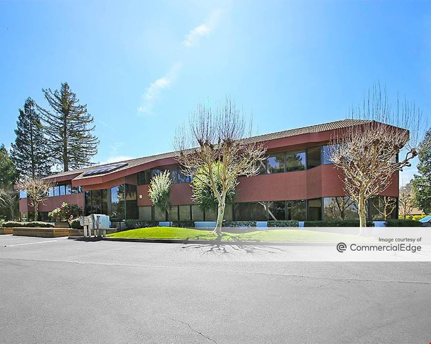 Willow Pond Plaza