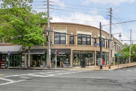 Preview of commercial space at 132 Larchmont Ave