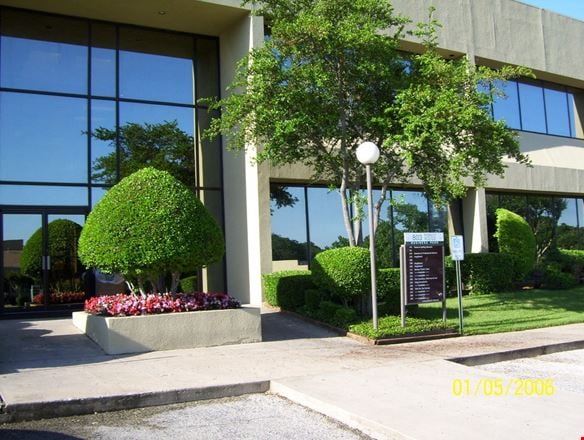 Preview of Office space for Rent at 803-805 Forest Ridge Dr.