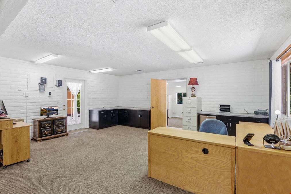 1389 E Christopher Creek Loop