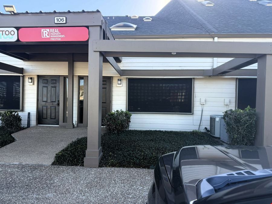 17300 Saturn Lane